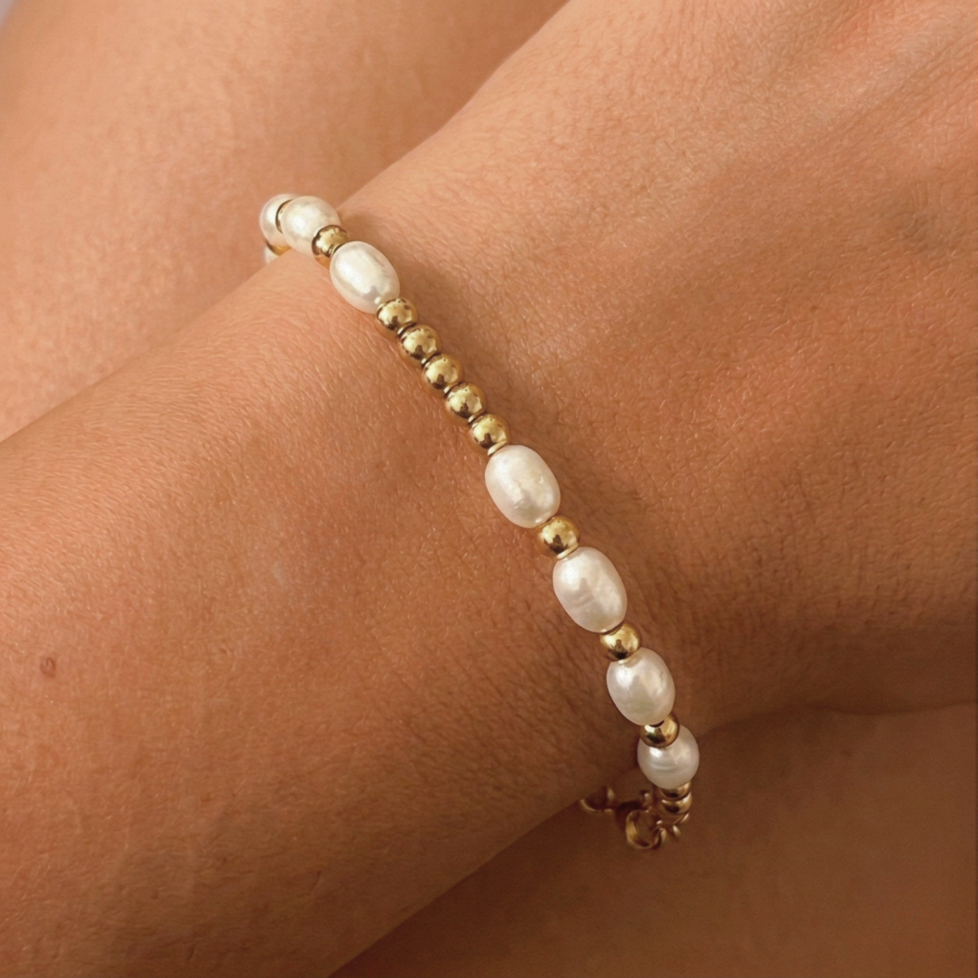 ELARA BEADED CHAIN BRACELET