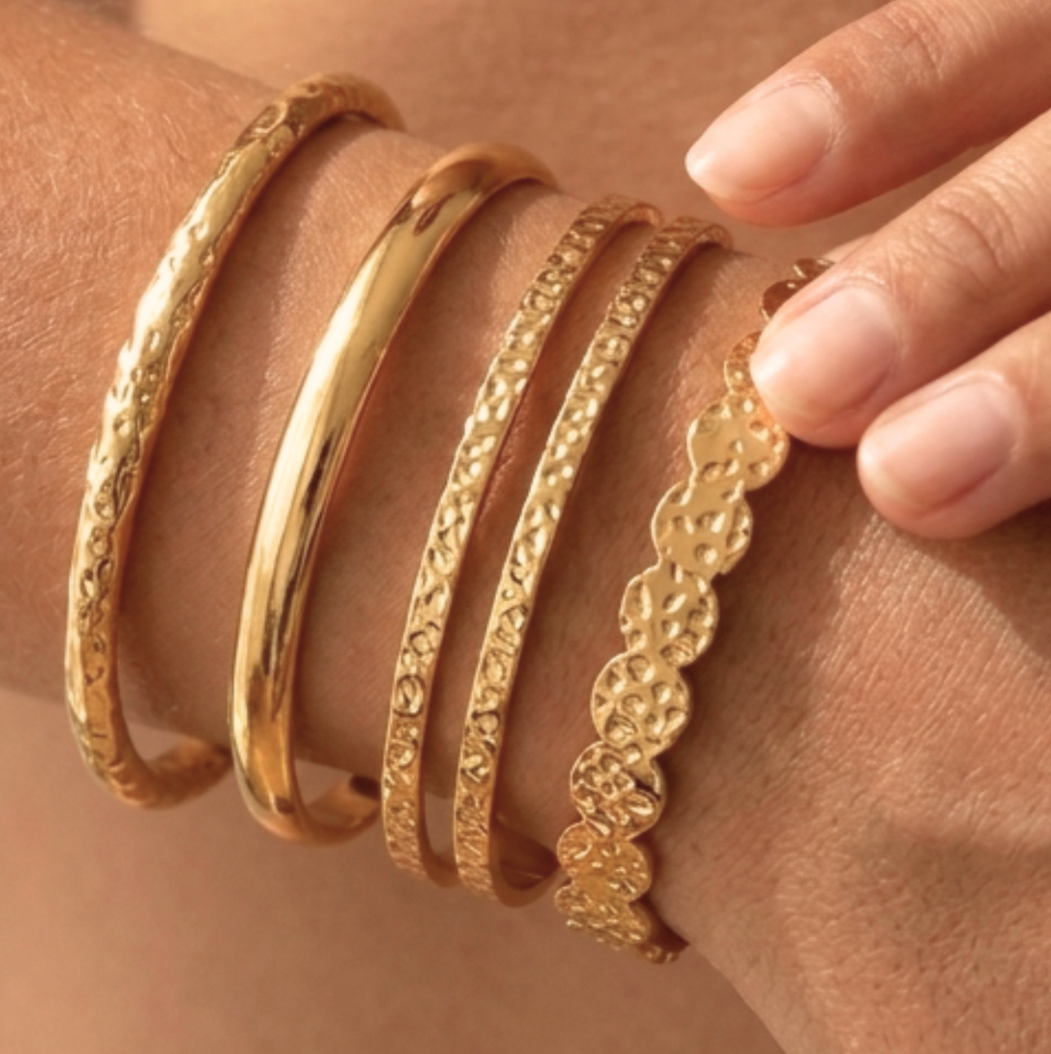 BIA GOLD DOUBLE CUFF BRACELET
